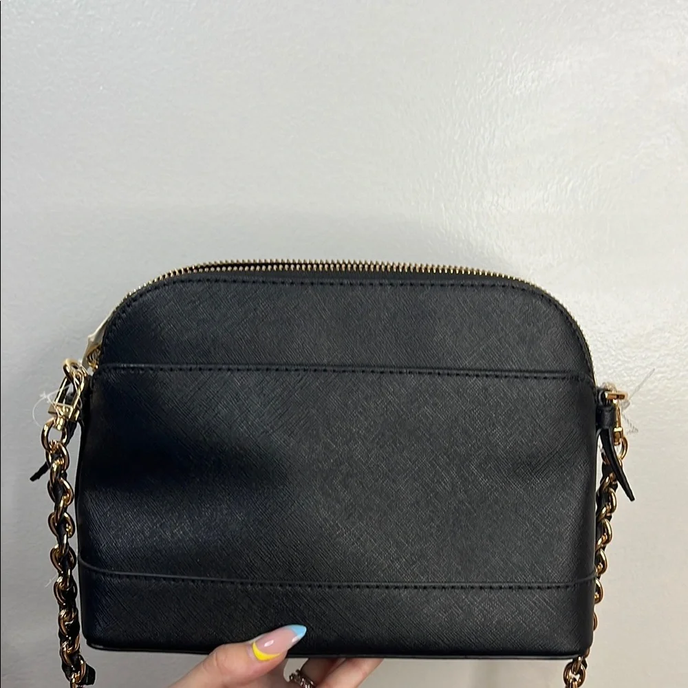 Michael Kors Jet Set Charm Large Dome Crossbody. Bag.